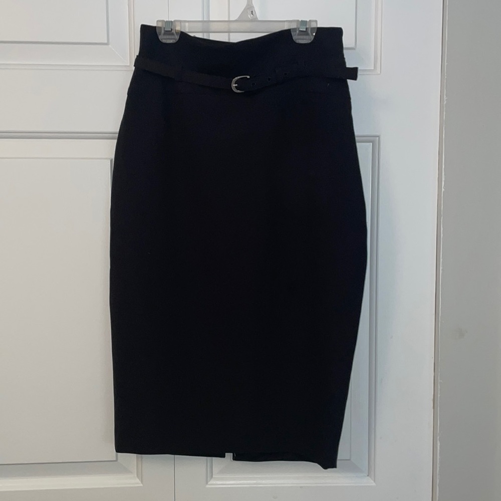 EUC Express size 6 black high waisted pencil skirt with belt